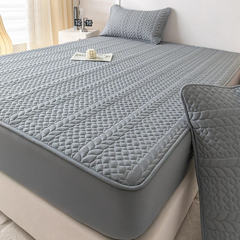 protège matelas gris foncé