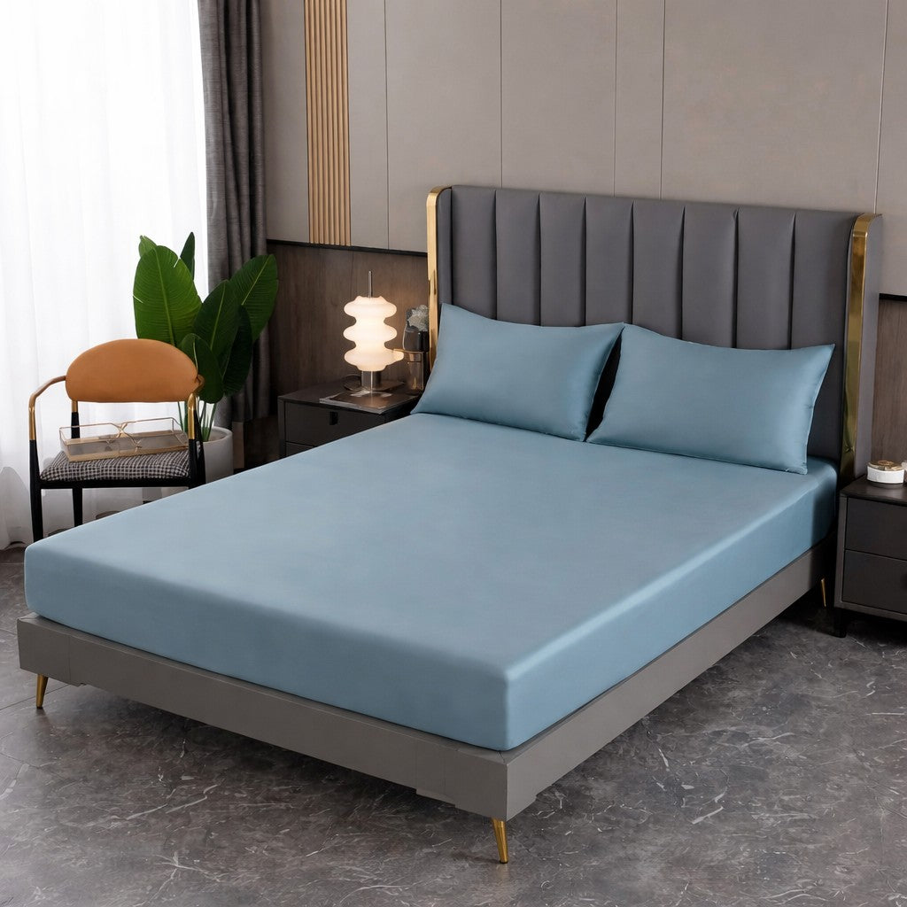 drap housse 160x200 soie de murier bleu ardoise sur lit