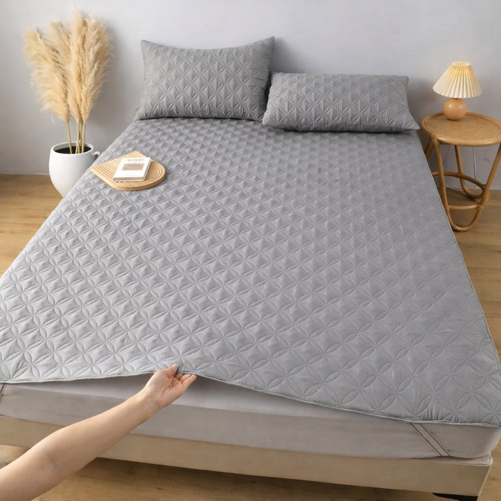 protège matelas douceur floral gris lit double